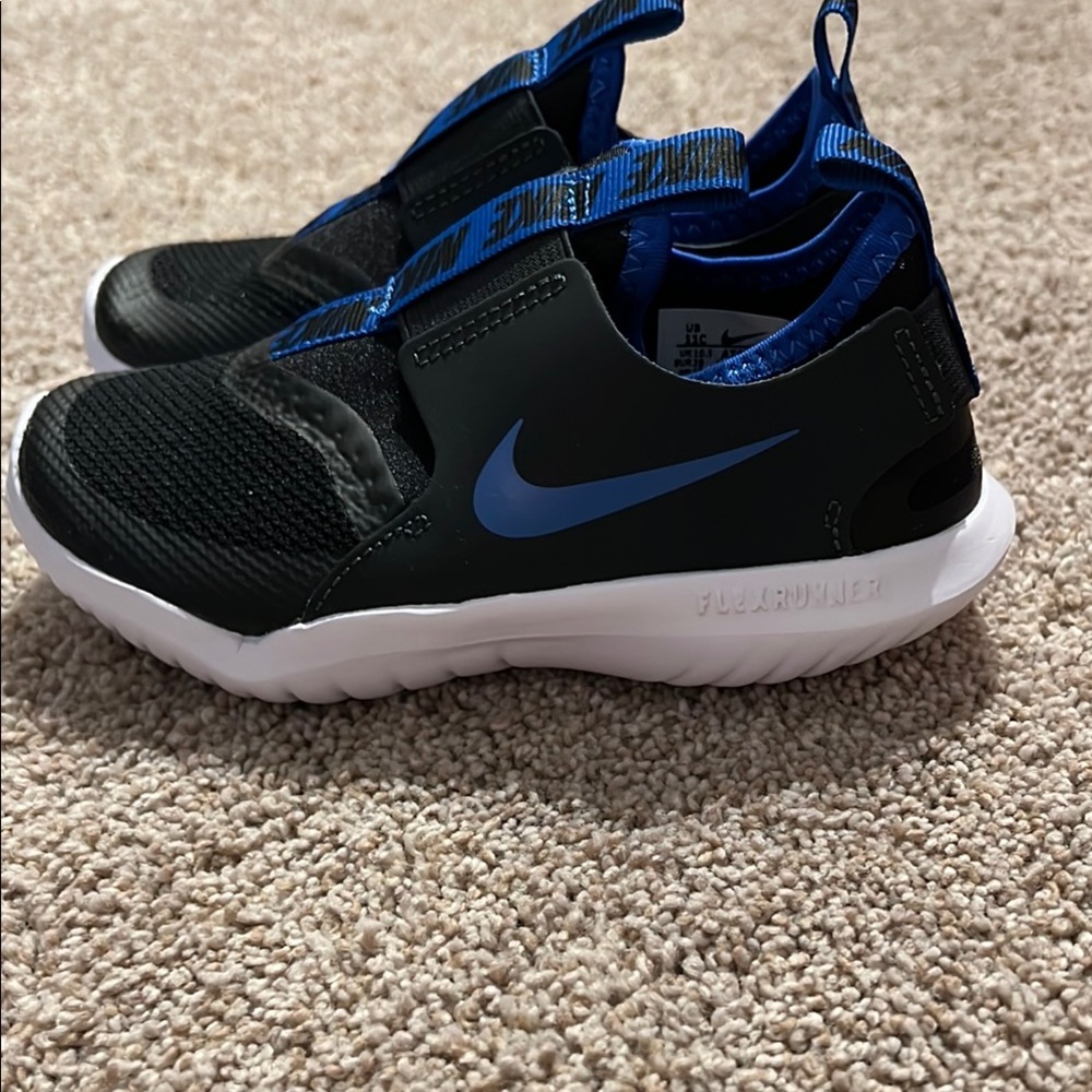 Nike Kids Black and Blue Sneakers